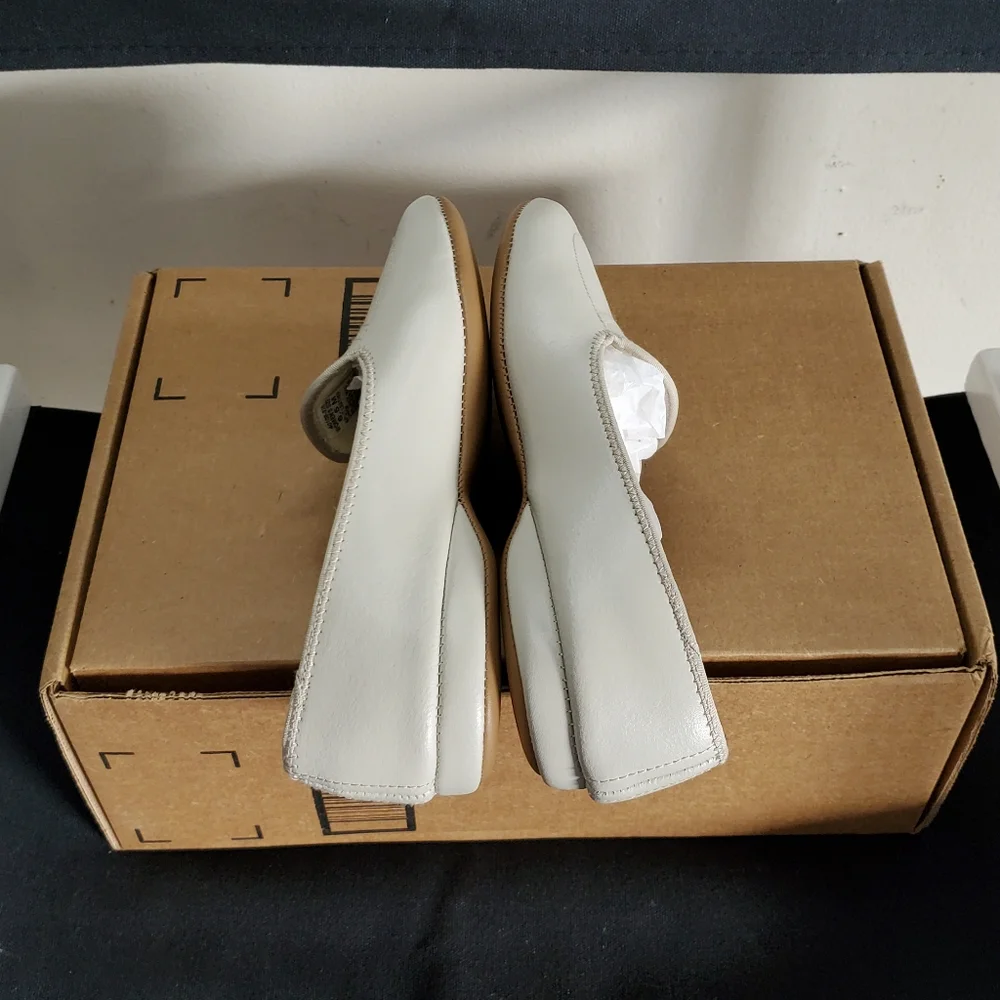 DANIEL GREEN Women's Meg Slipper Size 6.5, Bone - Picture 6 of 9